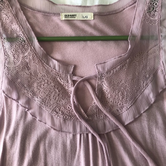 Lavender lace tank - Picture 2 of 3